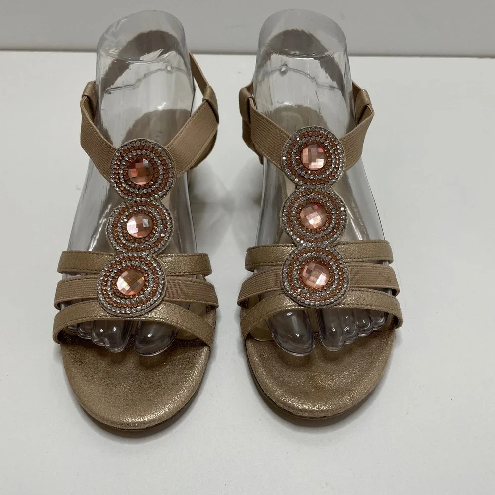 Karen Scott‎ Casha Gold Metallic Jeweled Wedge Sandals Dress 8.5M Elastic Straps